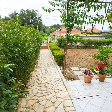 With Parking Space Pakostane, Biograd - 24315 アパート *